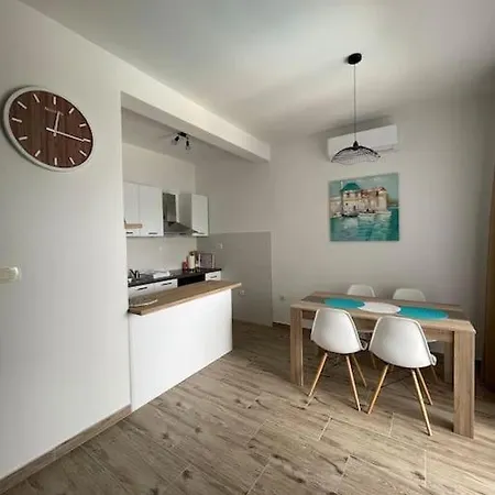 Appartement Seaesta Holidays Nika